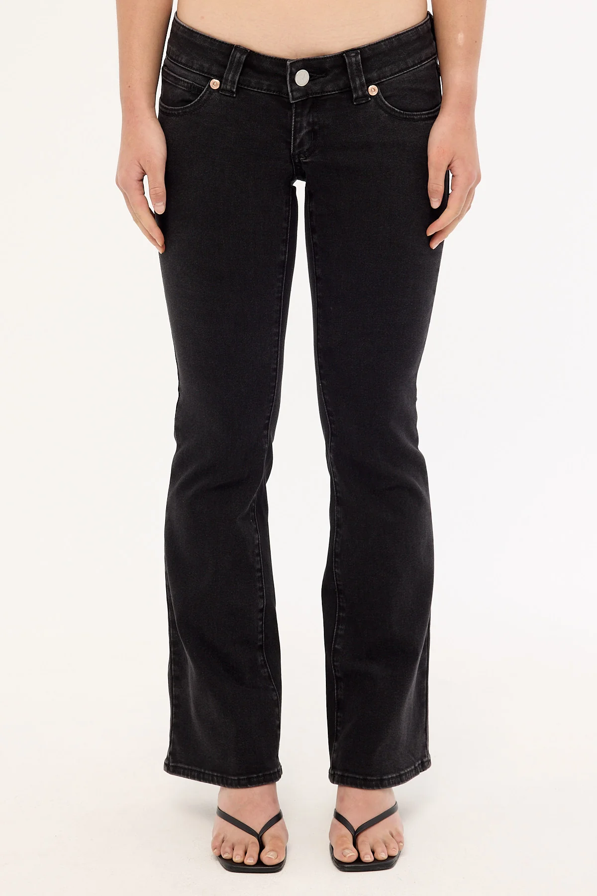 Abrand 00 Low Skinny Flare Kick Jean Brie Black - Image 8