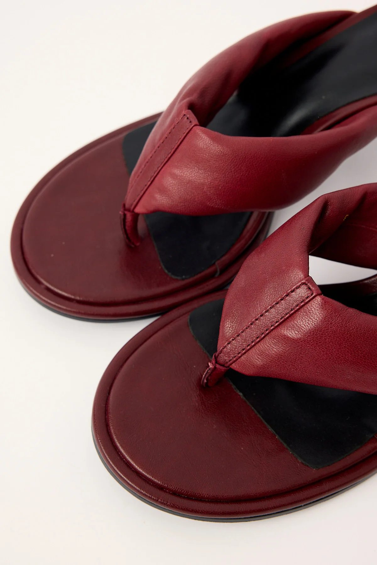 Aji Burgundy Leather - Image 4
