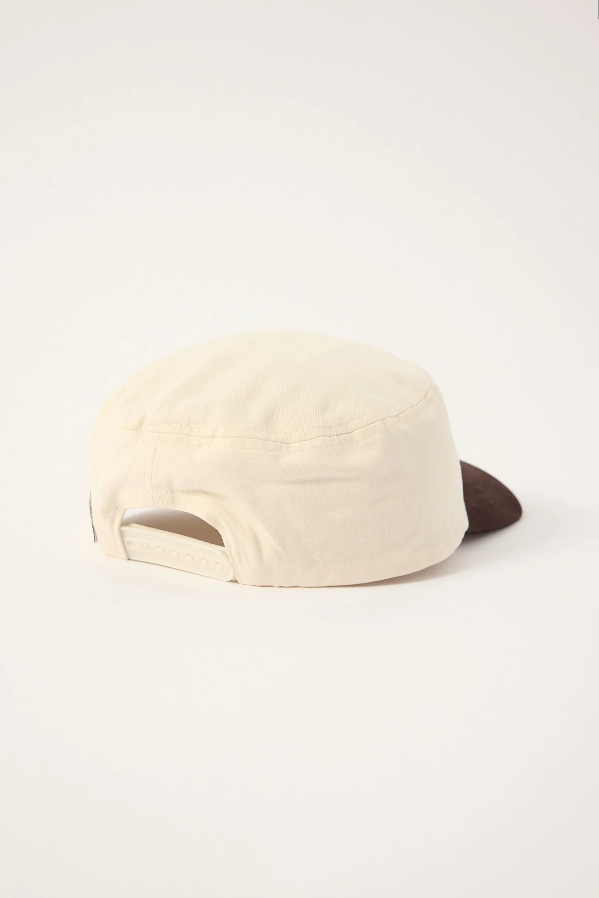Common Need Holloway Painter Cap Off White - Image 4
