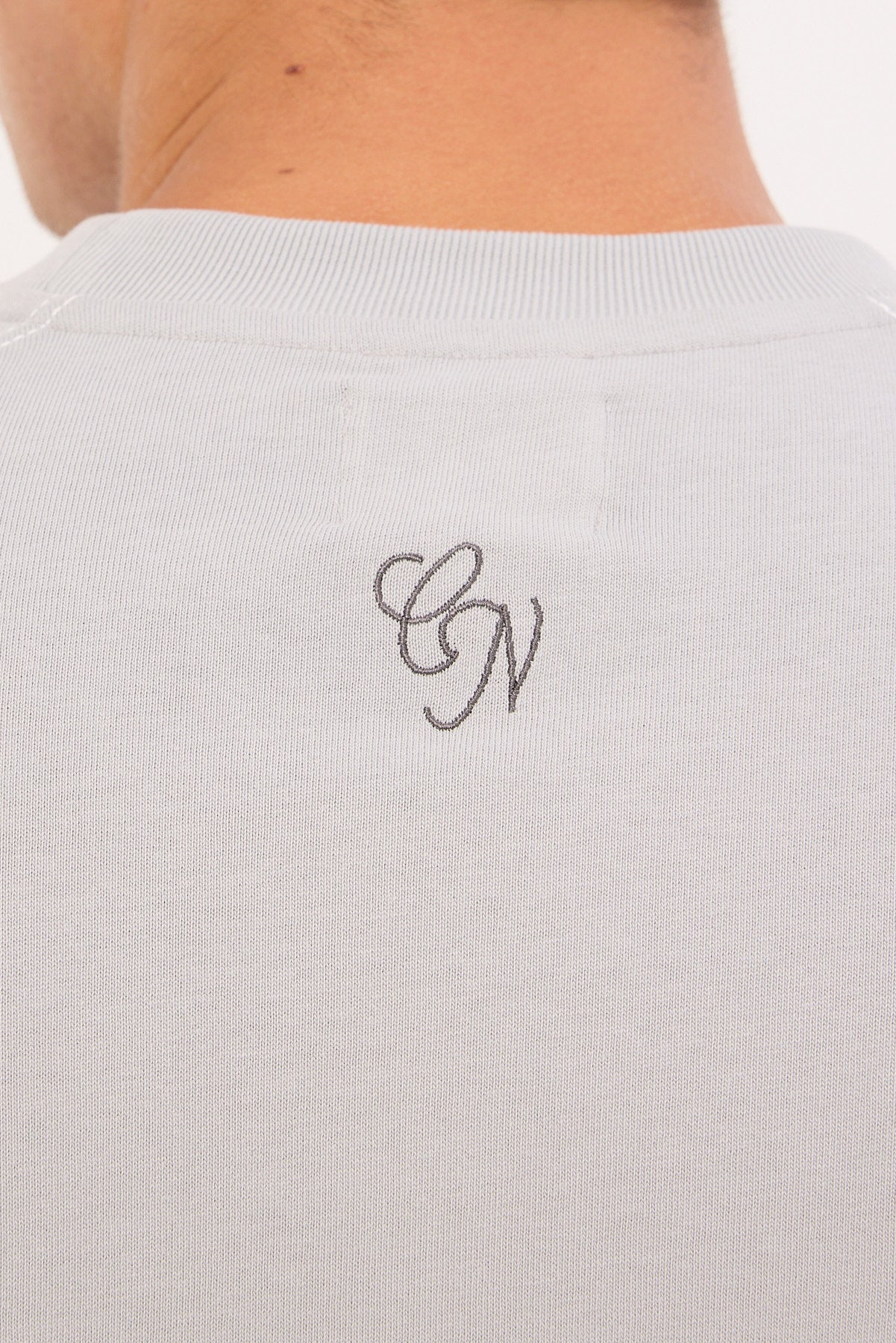 Common Need Scripted Heavyweight Cropped Tee Ice Grey - Image 6