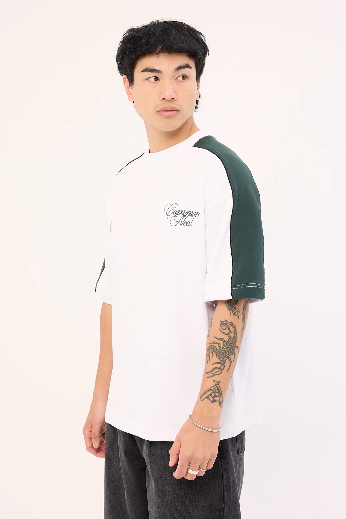 Common Need Segment Cropped Loopback Easy Tee White - Image 6