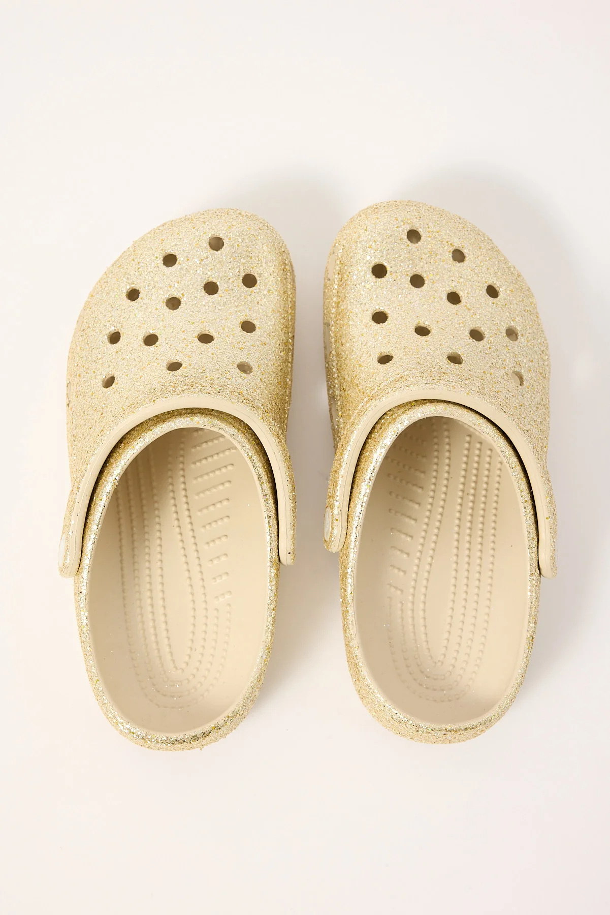 Crocs Classic Chunky Glitter Clog Sandstorm - Image 2