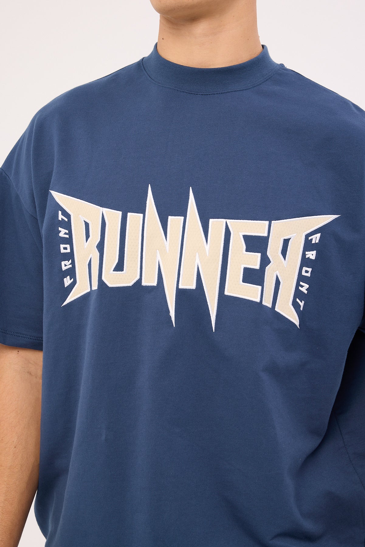 Front Runner Bolt Tee Midnight - Image 4