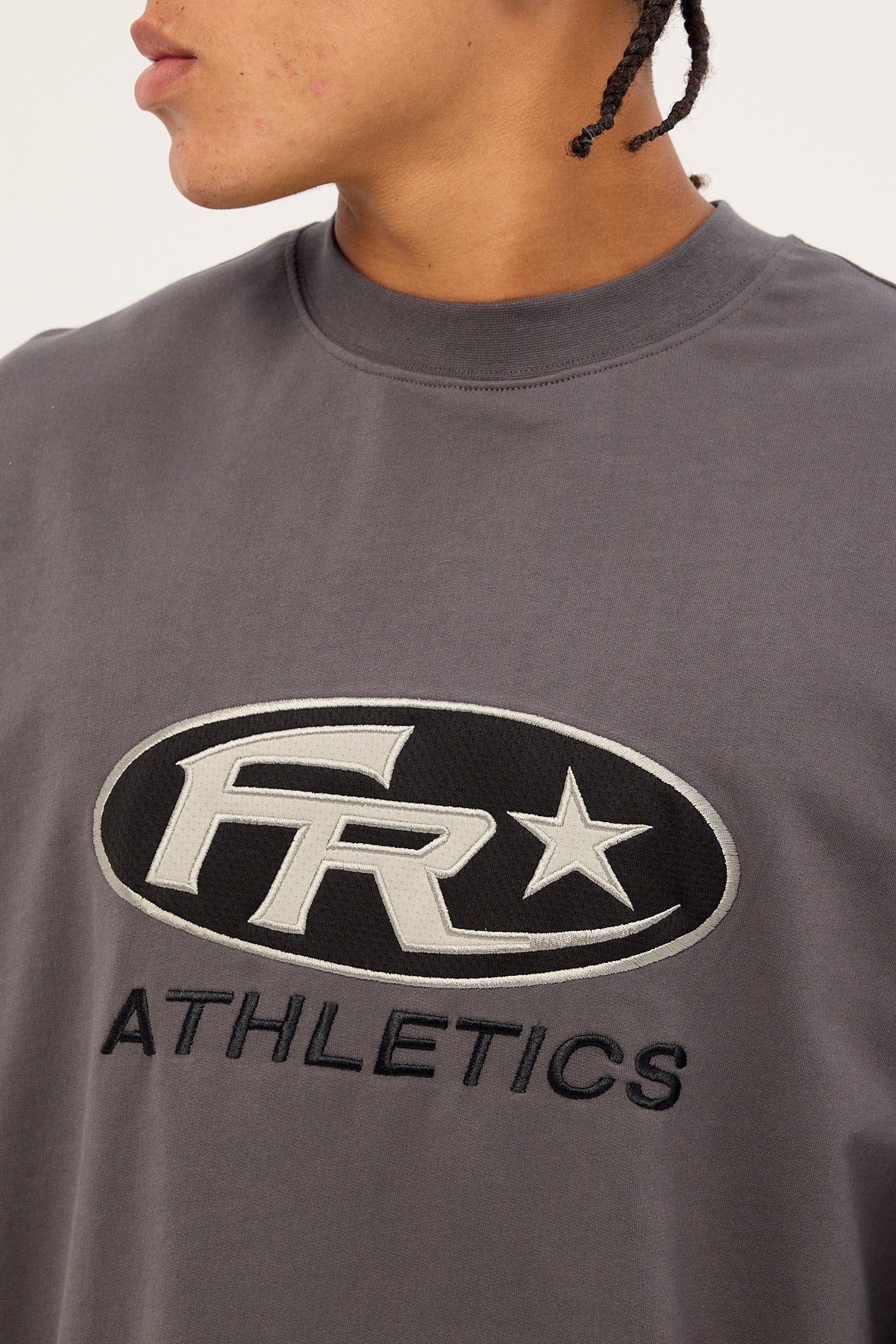 Front Runner Resilience Tee Charcoal - Image 7