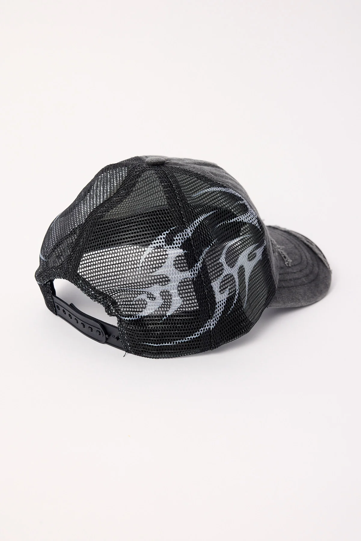 Neovision Arkos Distressed Trucker Cap Washed Black - Image 4