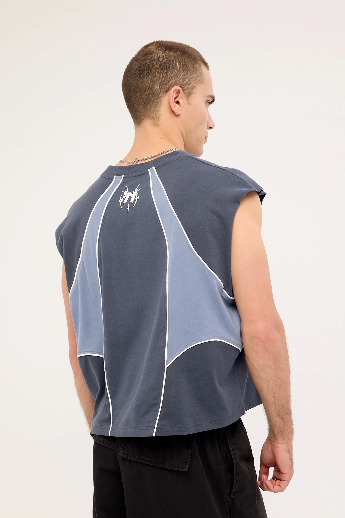Neovision Divide Cropped Muscle Tank Steel - Image 5