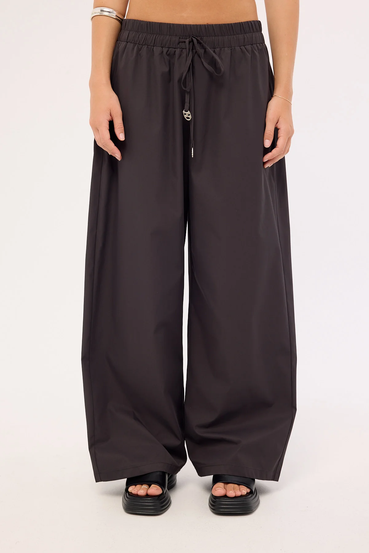 Neovision Error Wide Leg Cargo Pant Charcoal - Image 6