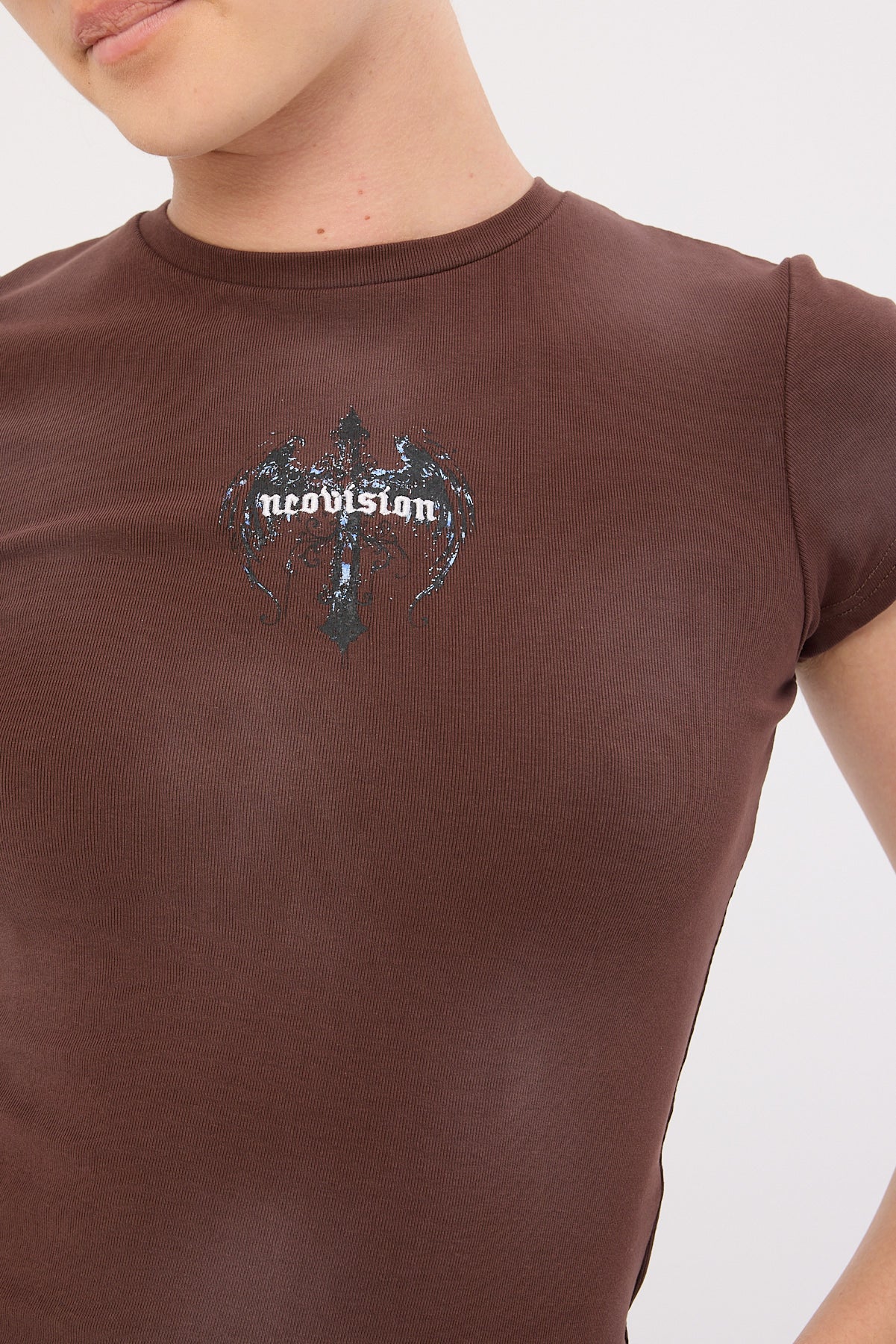 Neovision Insignia Baby Tee Washed Brown - Image 3