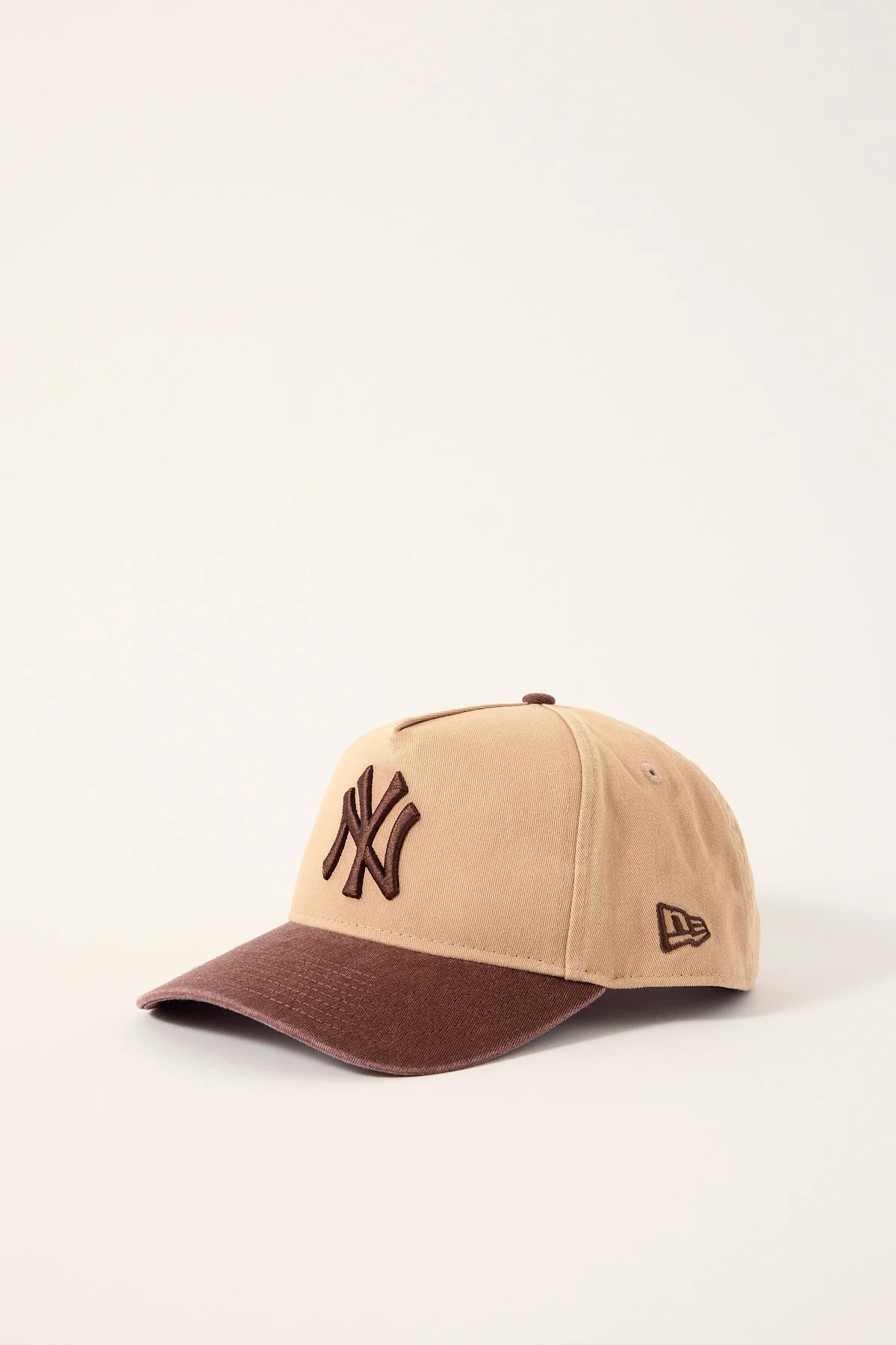 New Era New York Yankees 9Forty A-Frame Chocolate Sauce/Grey - Image 3
