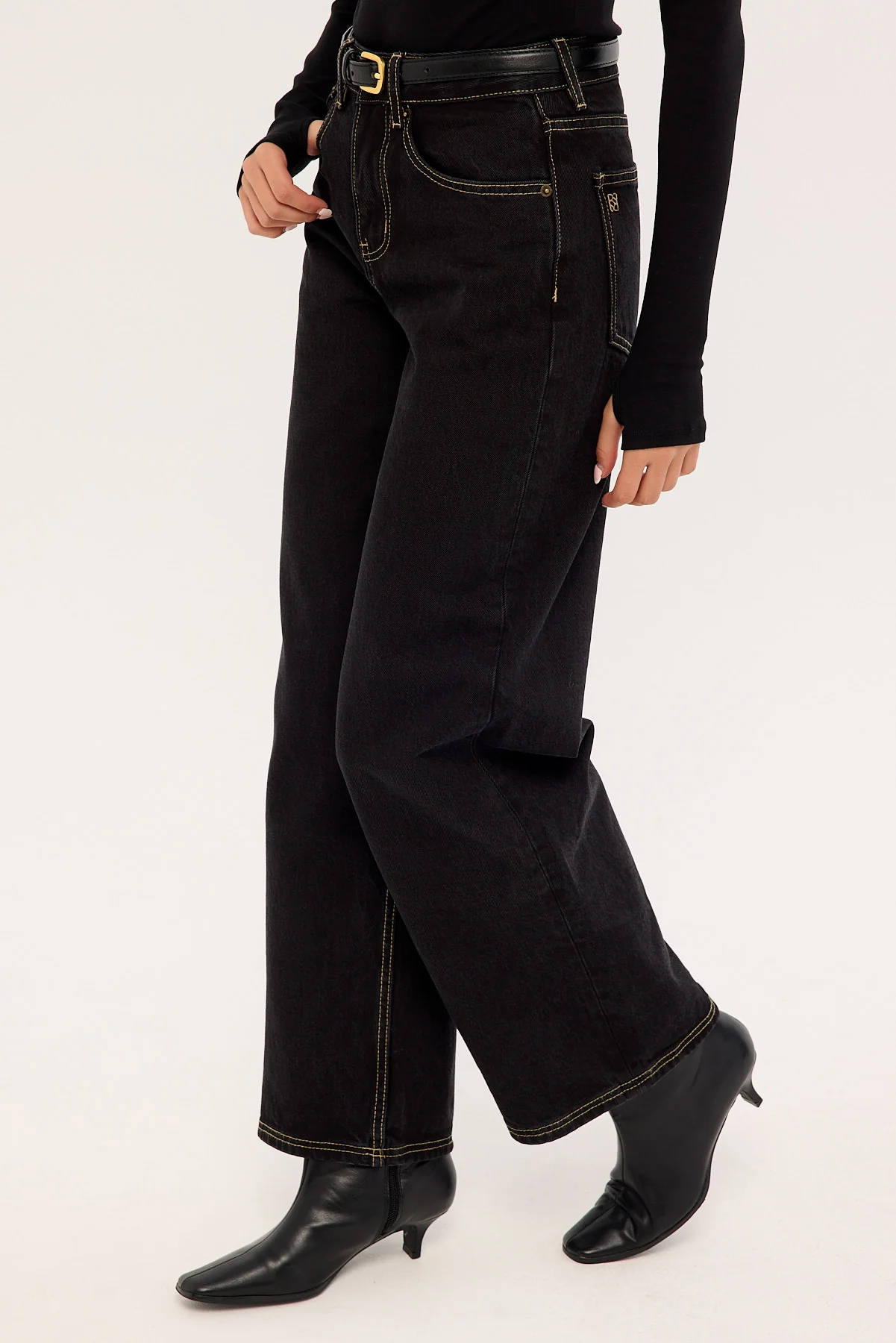 Perfect Stranger Petite Mid Rise Baggy Jean Washed Black - Image 3