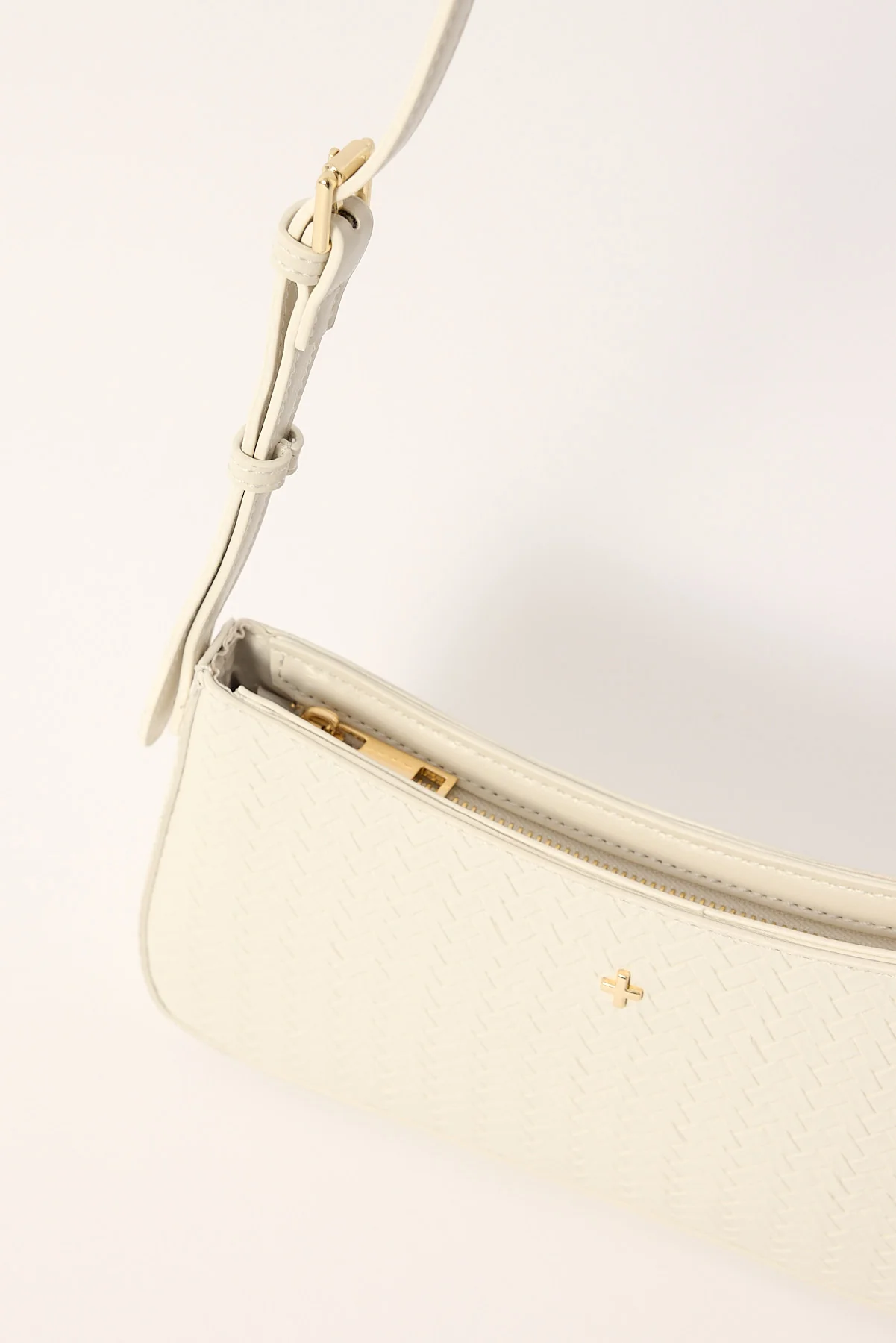 Peta + Jain SMOOCH CONVERTIBLE SHOULDER BAG White Weave - Image 3