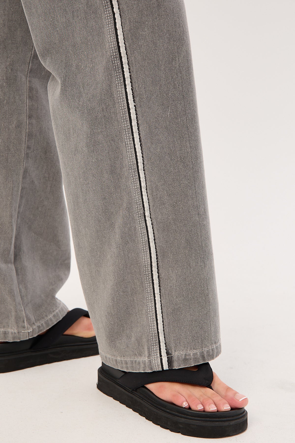 Rusty Flip Mommy Low Rise Wide Leg Jean London Summer/Grey - Image 10