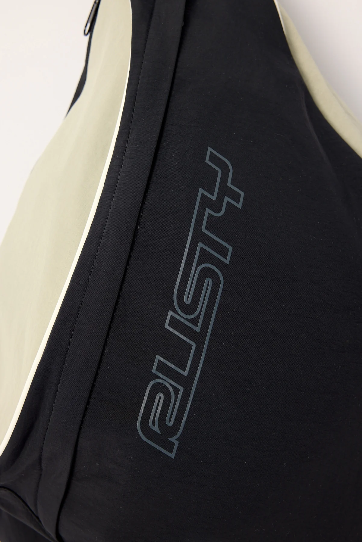 Rusty Trisector Sling Bag Black - Image 3
