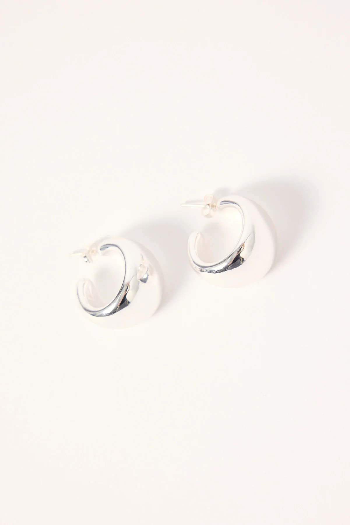 Token Nora Hoop Earring Silver