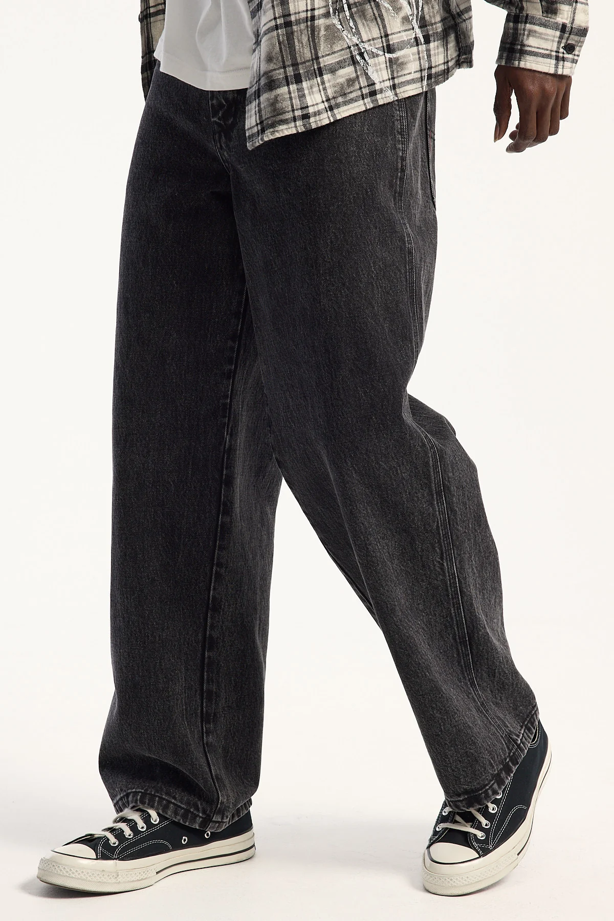 Worship Sloucher Jean Black Rinse - Image 5