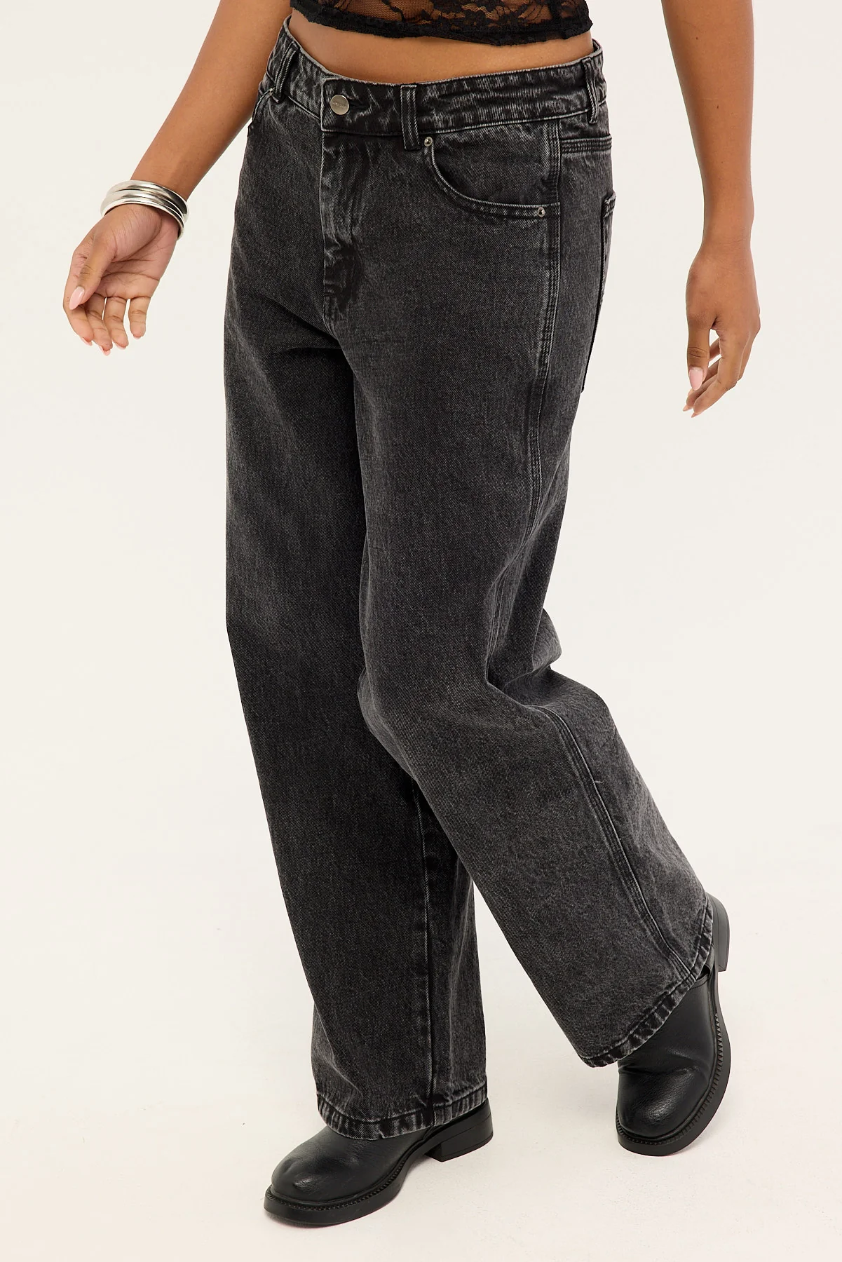 Worship Sloucher Jean Black Rinse - Image 6