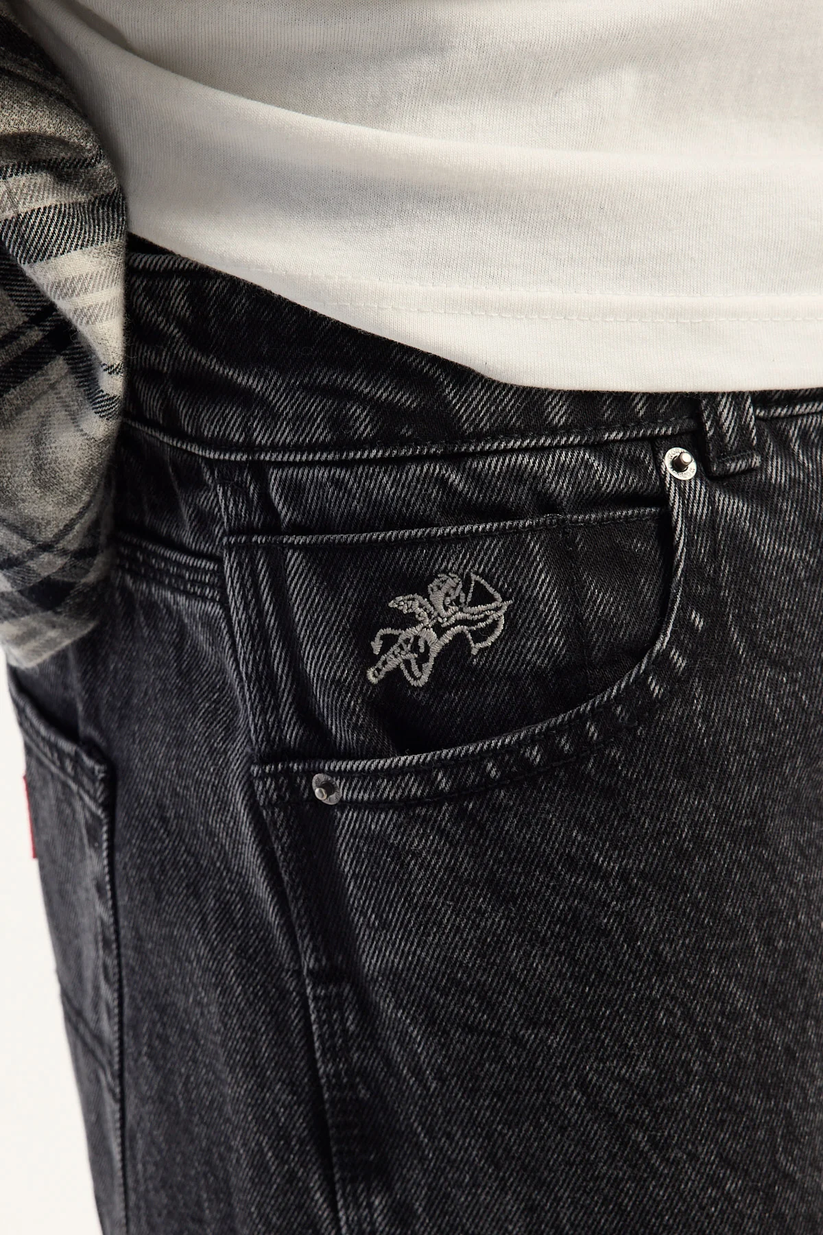 Worship Sloucher Jean Black Rinse - Image 8