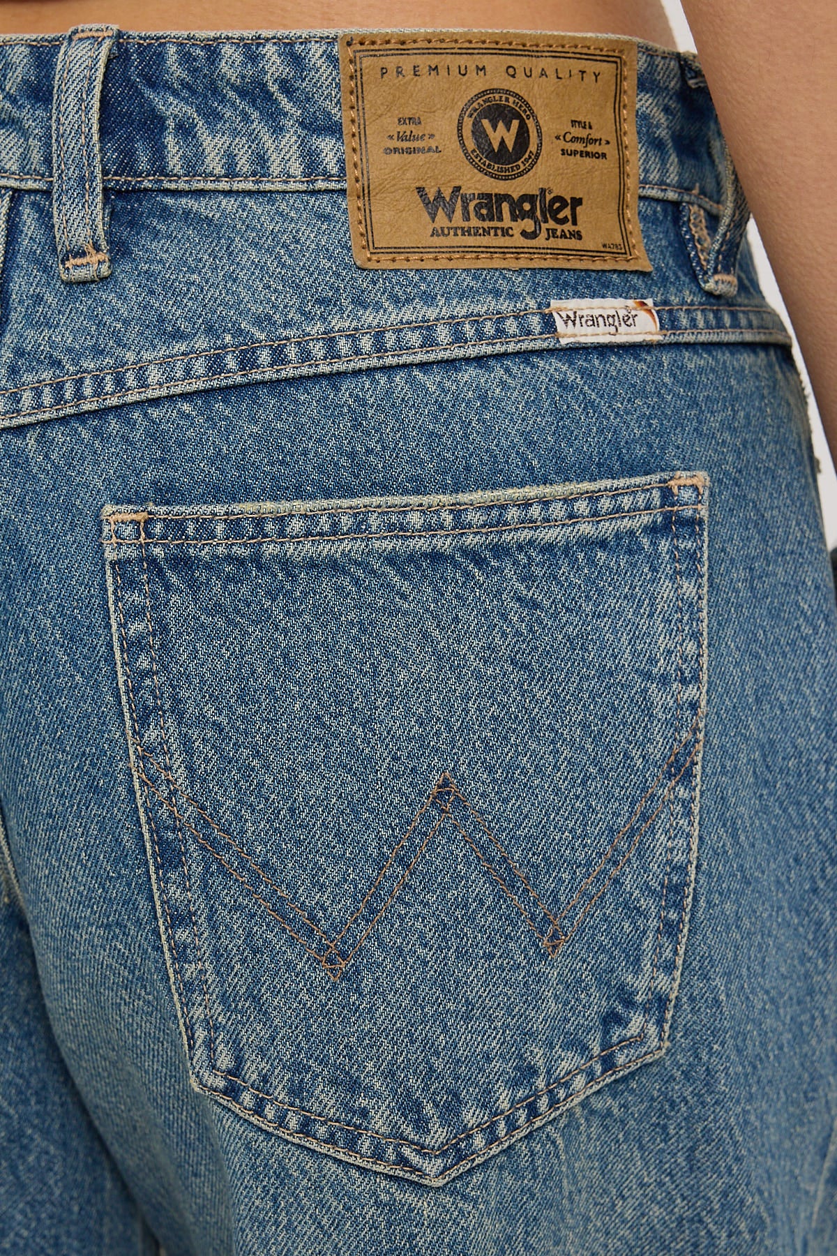 Wrangler Low Farrah Jean Blue Haven - Image 4