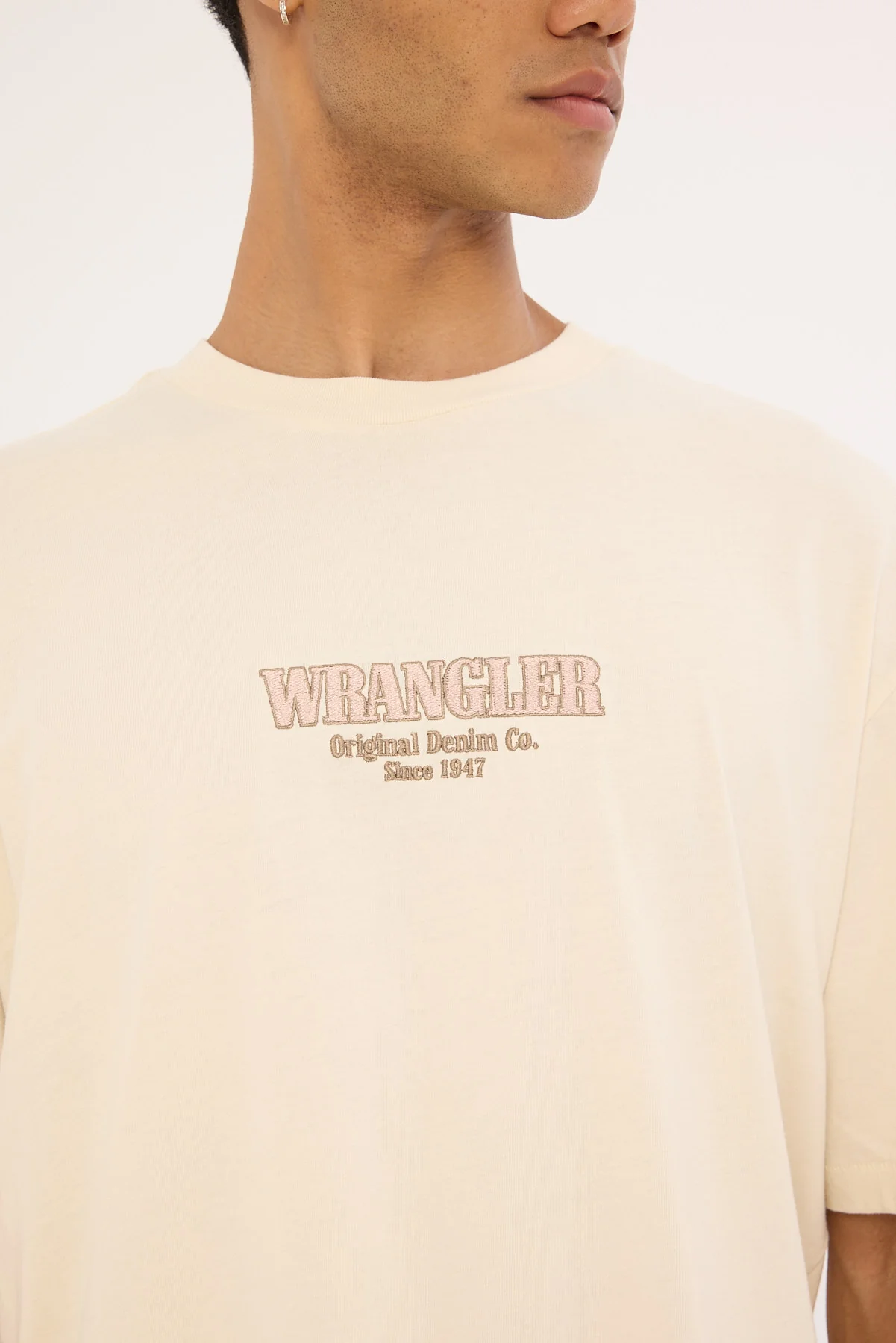 Wrangler Regulator Slacker Tee Ecru - Image 5